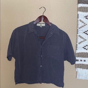 Cropped Collar Button-Down